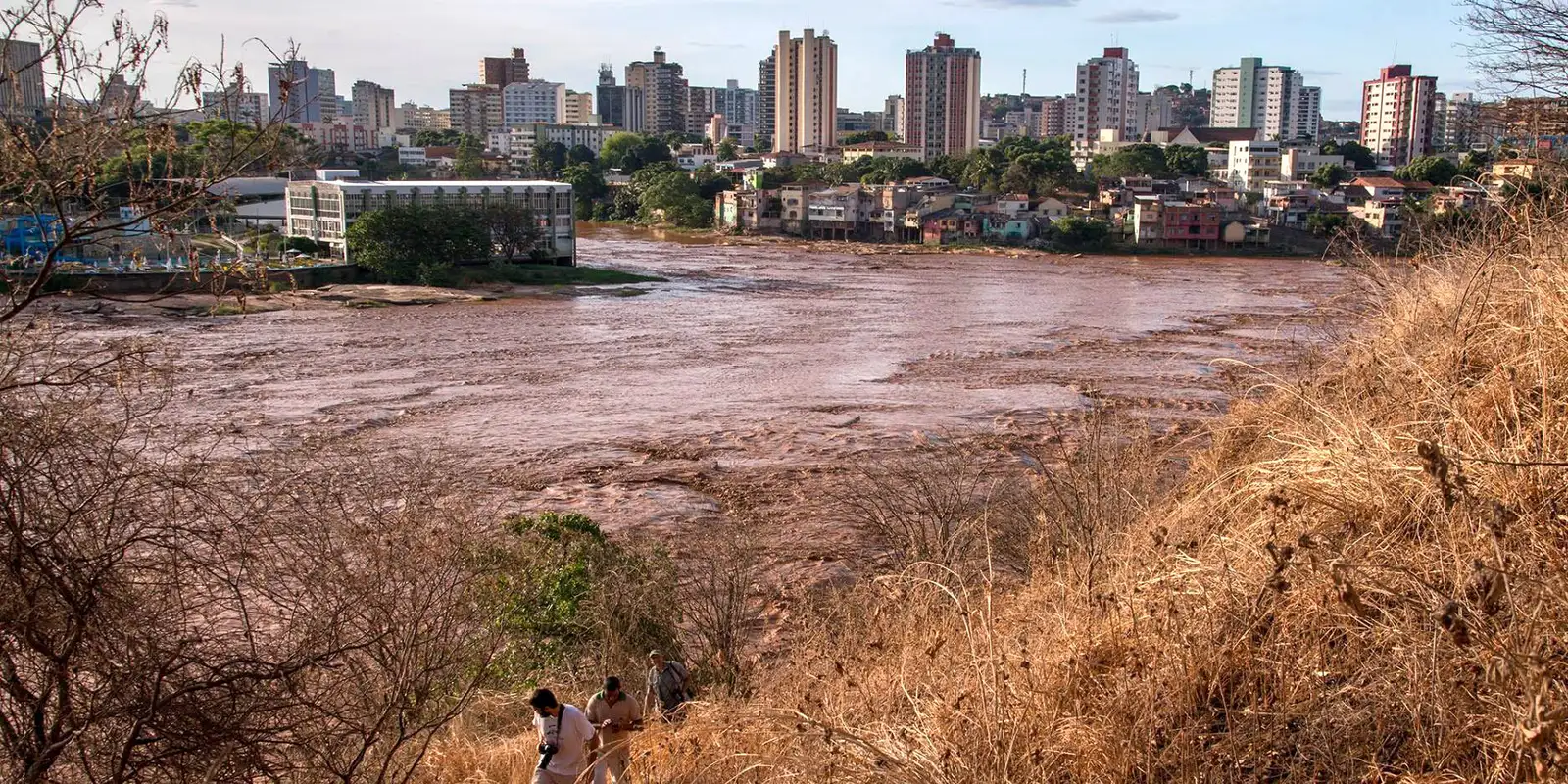Ações de saúde receberam quase R$ 1 bilhão do Fundo Rio Doce em 2025